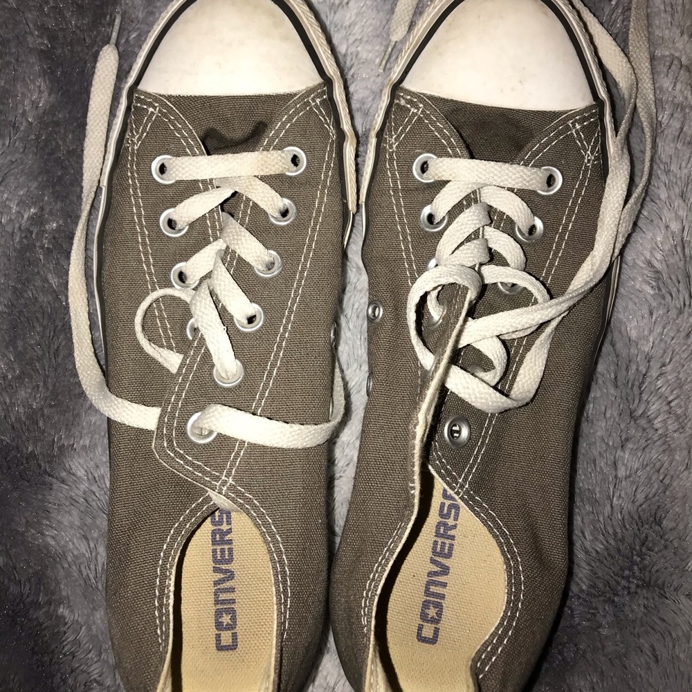 Converse Low Top Grey
